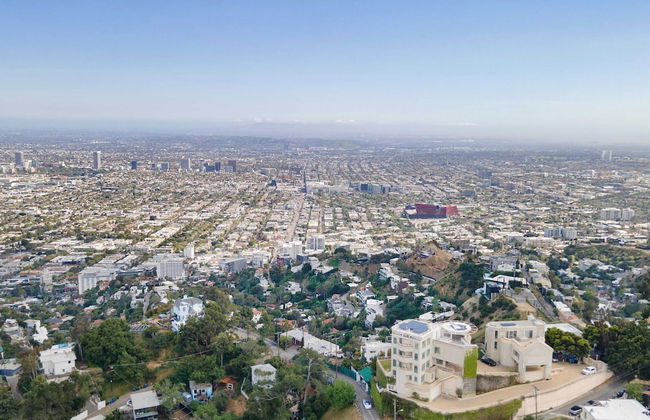 A-lister by Avantstay Hollywood Hills Luxe Group Escape w/ Pool - Photo 45