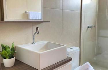 Apartamento Completo 2 Quartos com AC em Blumenau à 10min Vila Germânica, Tv a cabo e Premiere, ideal para família, Fácil acesso para Pomerode - Foto 15