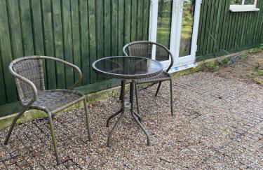 Tiny home in Grade 1 listed church garden - Photo 24