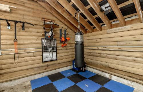 Tranquil and Private 2 Bedroom Cabin with Hot Tub - Foto 31