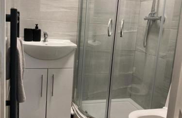 Studio Flat in Walsall with Option of Large Garden for Events - Foto 22