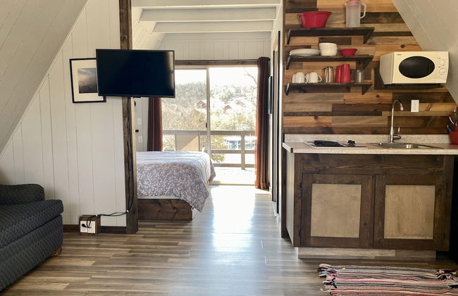 Calm Waters Cabin Resort - Photo 58