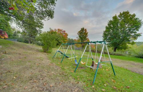 Hermantown Home with Decks, Grill and Hot Tub! - Foto 38