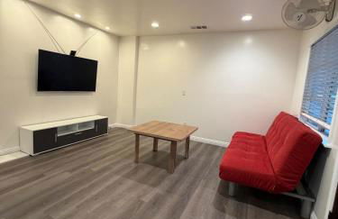 Cozy 2-Bedroom Retreat Home in East Los Angeles - Foto 7