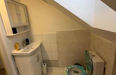 Modern 2-Bedroom Burnham High Street - Foto 12