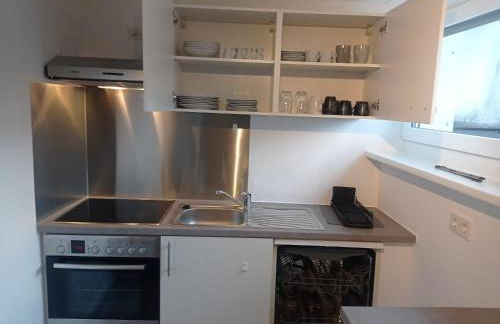 Work and Stay Sundern-Allendorf Modernisierte Unterkunft mit 5 Betten plus Schlafcouch mit Balkon - Foto 3