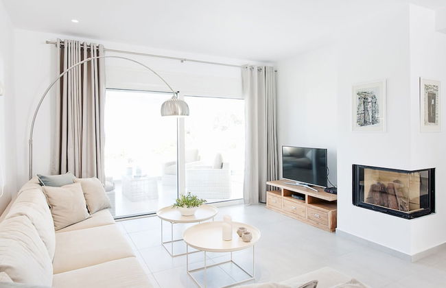 Beautiful Luxe Villa in Private Olive Grove, sea and Mountain View, Close to sea - Foto 16