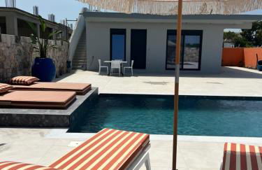 Cora May Central Villa with private pool 200m to the beach - Foto 38