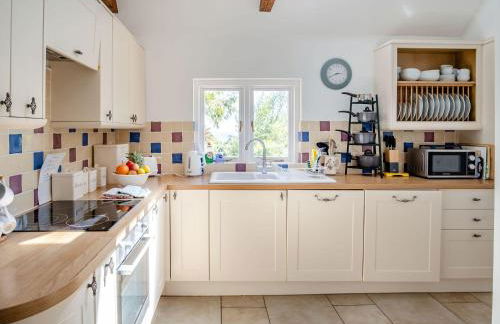 Lisle Combe Cottage - Photo 11