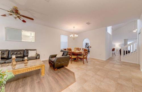 Beautiful Lake View Pool House Brand new Hot Tub - Foto 10