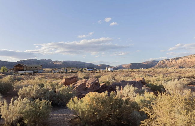 Cozy Glamping Retreat Between Zion & Bryce Canyon - Photo 22