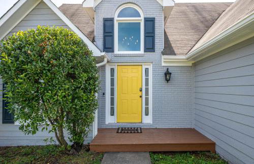 Fully Fenced & Stylish 3BR Near LakePoint Sports - Foto 32