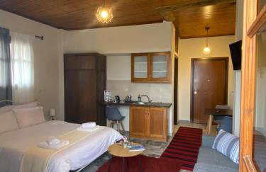 1924 Studios 1 - Photo 22