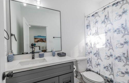 Modern Luxury retreat in downtown - Photo 7