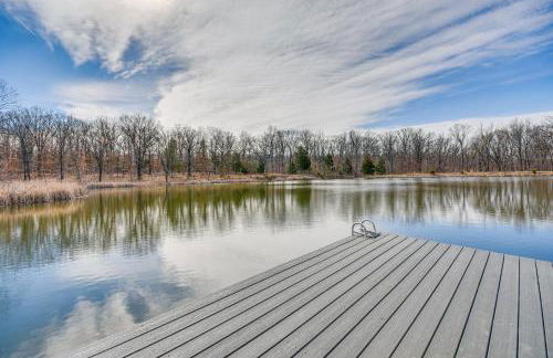Historic Clark Cabin with Deck and Fishing Pond Access - Foto 33