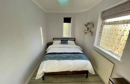 Semi Detached House in Aldershot - Foto 28