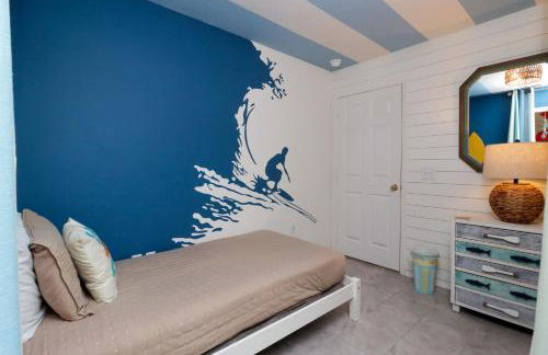 Ultimate Family Escape Near Disney - Sparkling Pool, Hot Tub & Epic Private Movie Room - Foto 43