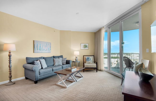 Palms Resort - Photo 23