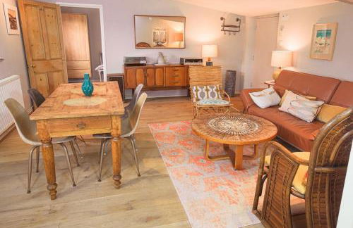 The Organic Cotswolds Cowshed - Photo 4