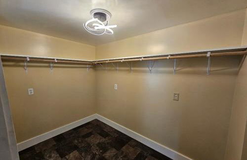 Monthly Rental - Fully Furnished - Includes all Utilities & Linens! - Foto 5