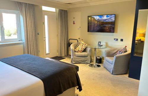 Hillside Farm Barn Apartments - Photo 11