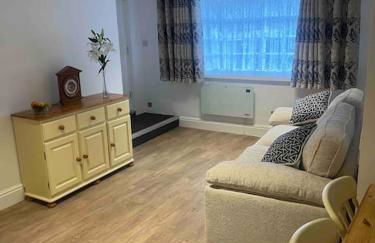 The Cottage, with Superking bed & private patio - Foto 13