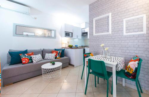 Niko's Charming Apartment with FREE parking - Foto 20