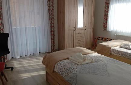 RJS Lambach GbR, Ferienwohnung am Dorfplatz - Foto 6