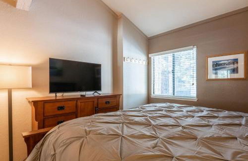 New Listing 2 bedroom and Loft 2 bath Summit E Bldg 16 condo sleeps 8 Steps to Eagle Lodge Chair 15 - Foto 23