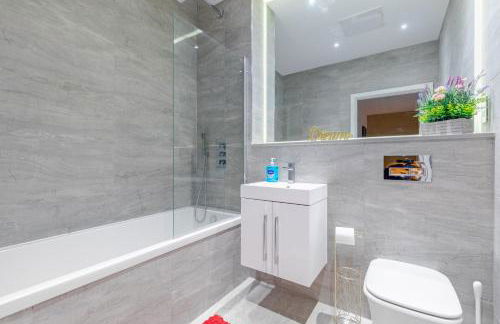 LillyRose Serviced Apartments - St Albans City Centre, Parking - Photo 57