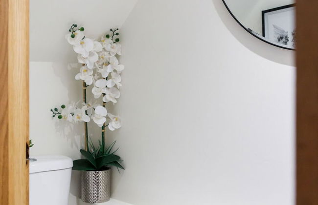 Serene Riverside 6BR Luxury Retreat in Curdridge - Photo 12