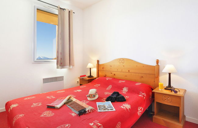 3 bedroom Apartment in Font-Romeu-Odeillo-Via with swimming pool and garden - Photo 4