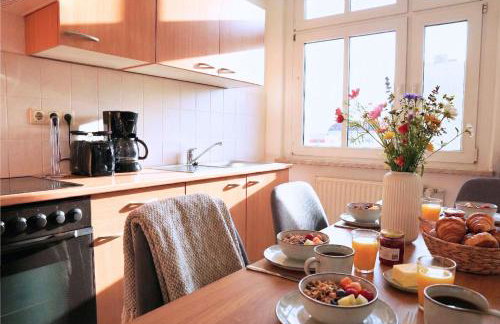 Ruhiges & modernes 5-Personen Apartment mit Boxspringbetten, Smart-TV, Wlan und Balkon - Foto 7