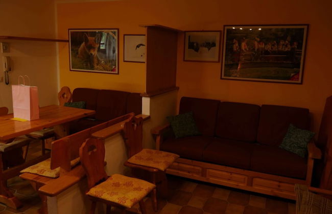 Contemporary Apartment in Breuil-Cervinia near Ski Area - Photo 11