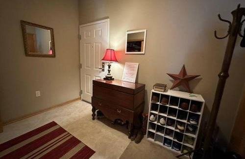 BEAUTIFUL COZY CONDO with POOLS/GYM-SELF CHECK-IN - Foto 22