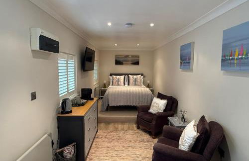 Coastal Escape - Photo 1