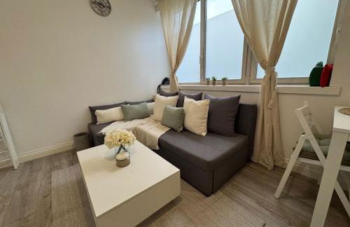 #29 Sweet 1 Bed sleeps 4 with free parking BHX NEC - Foto 1