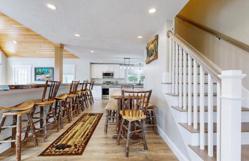 Hilltop Hideaway - Photo 6