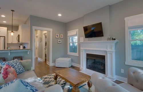 Perfect for Groups - Fenced-In Yard Pet Friendly - Foto 13