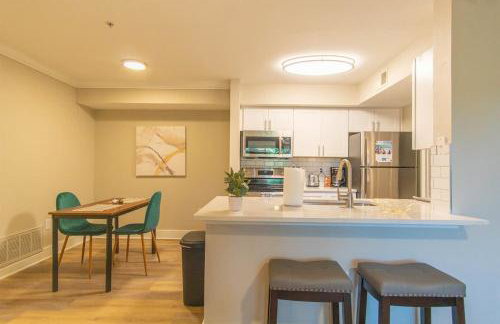 Boulevard Stays Luxury 1BR King Suite Parking Pool - Foto 3