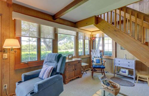 Deck with Water View Coastal Escape Near P-Town! - Foto 10