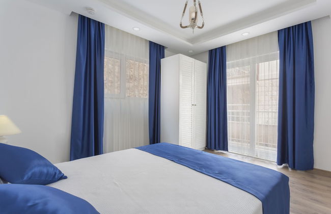 Kybele Suits - Photo 10