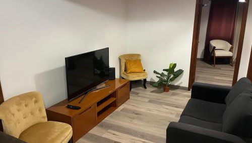 Alvarenga House - Photo 5