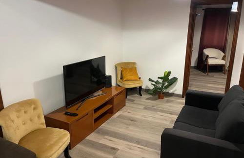 Alvarenga House - Photo 5