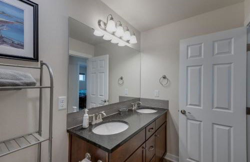 A re-styled single story, 3-bedroom, 2-bath ranch style cabin at Silver Lake - Foto 20