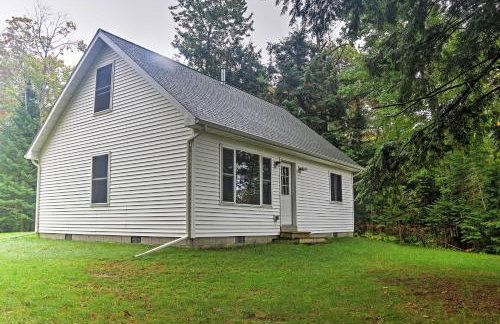 Gould City Lakefront Hideaway with Dock and Rowboat! - Foto 2