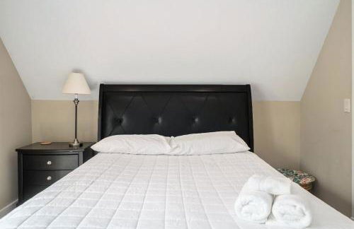 Lake Effect 3BR Home Steps to Everything 27 - Foto 69