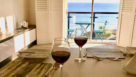 Stylish Sea View Apartment with Parking - Foto 1