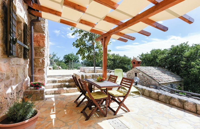 Traditional Stone House Bura - Nature Park Velebit - Foto 2