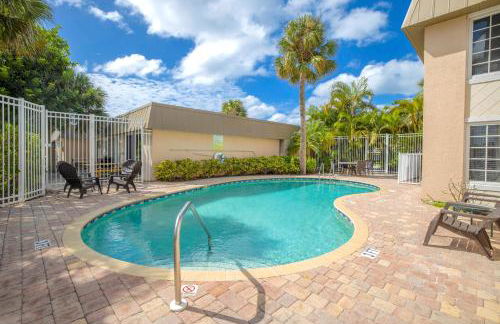 The Village Breeze II - White-sand, Pool, Beaches, Daiquiris, Seafood! - Foto 29